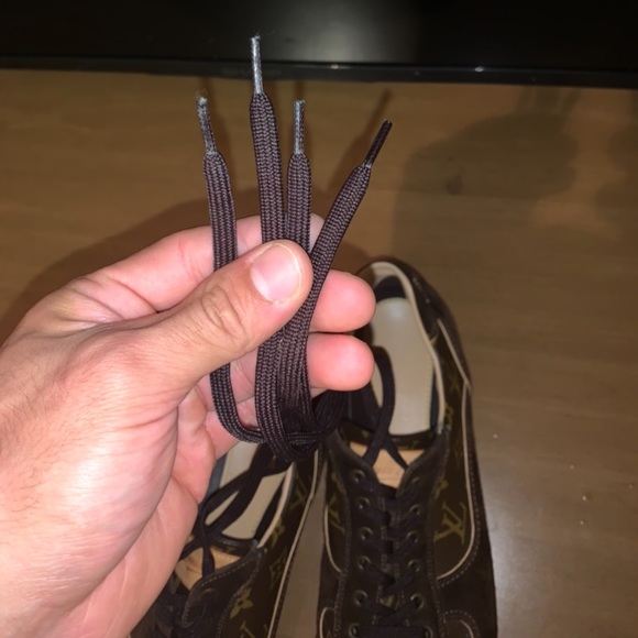 Louis Vuitton Sneakers Size 8 - Picture 5 of 13